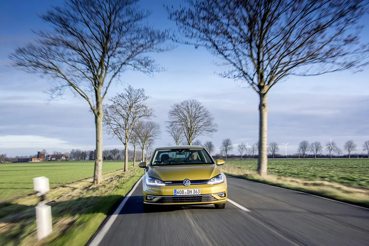Volkswagen Golf 1.5 TSI ACT BlueMotion, efficiente come un Diesel