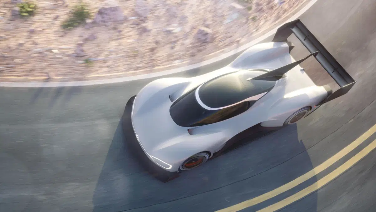 Volkswagen I.D. R Pikes Peak, ecco l'auto per la “Race to the Clouds” (2)