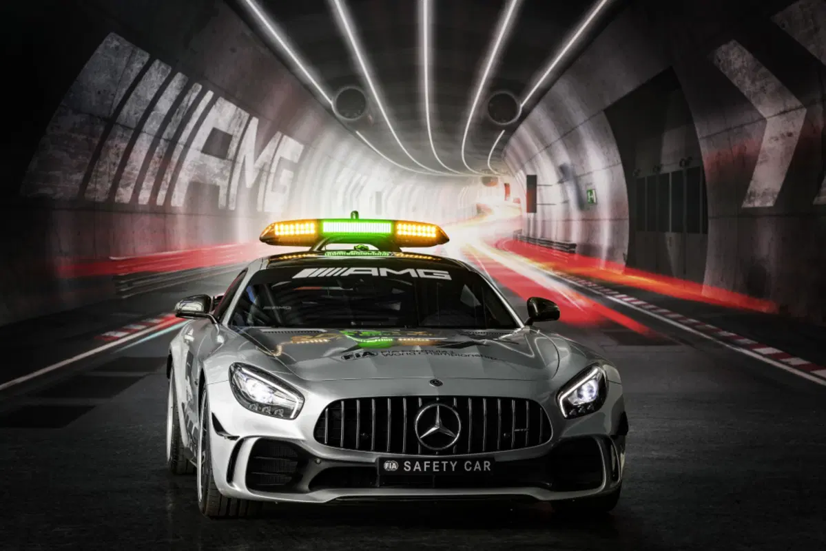 Formula 1: la Mercedes AMG GT R è la safety car 2018 (6)