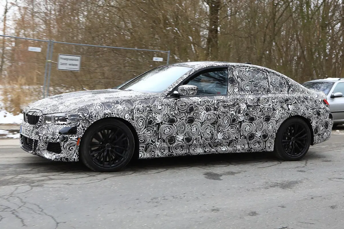 BMW serie 3, le foto spia della nuova generazione (3)