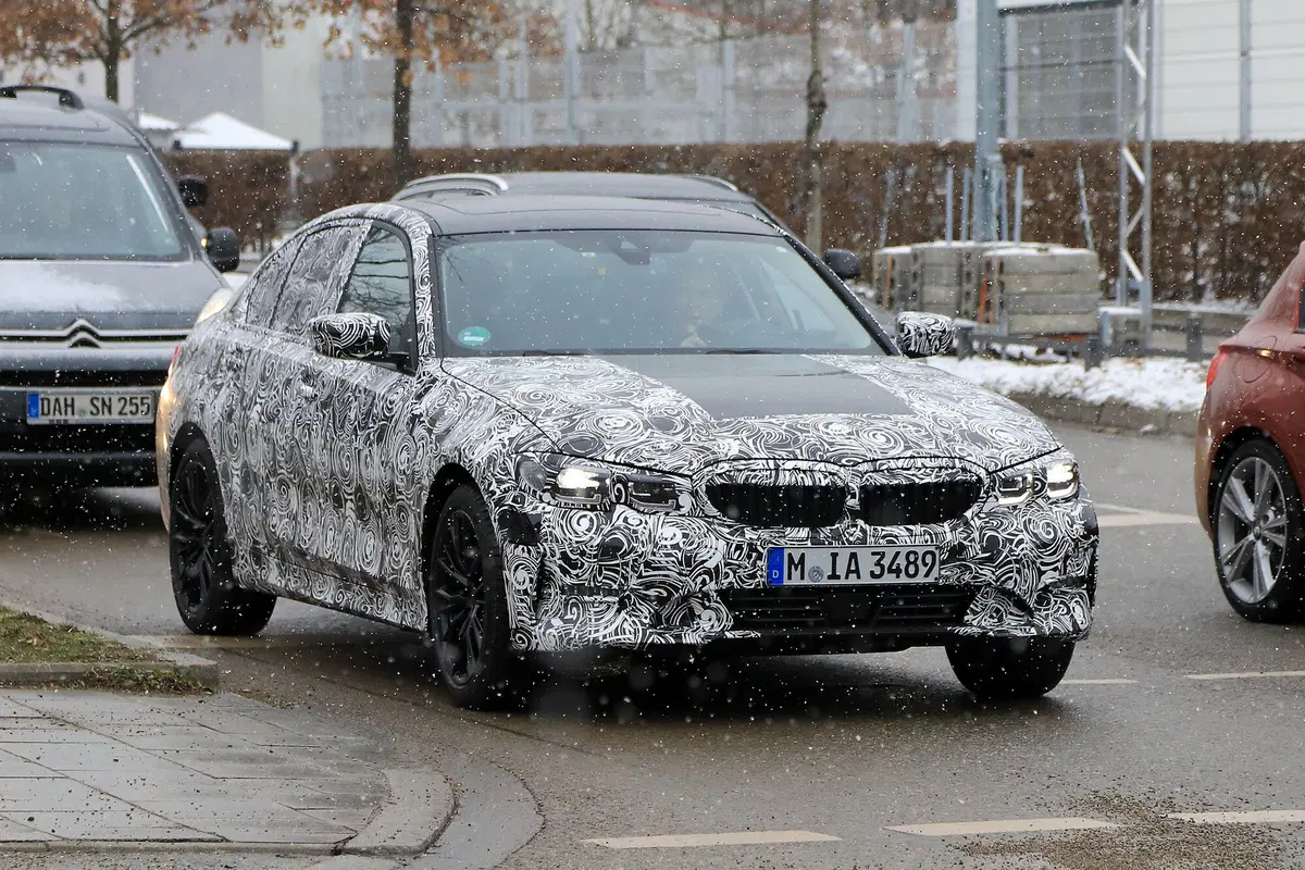 BMW serie 3, le foto spia della nuova generazione (12)