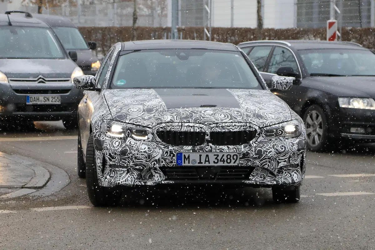 BMW serie 3, le foto spia della nuova generazione (14)