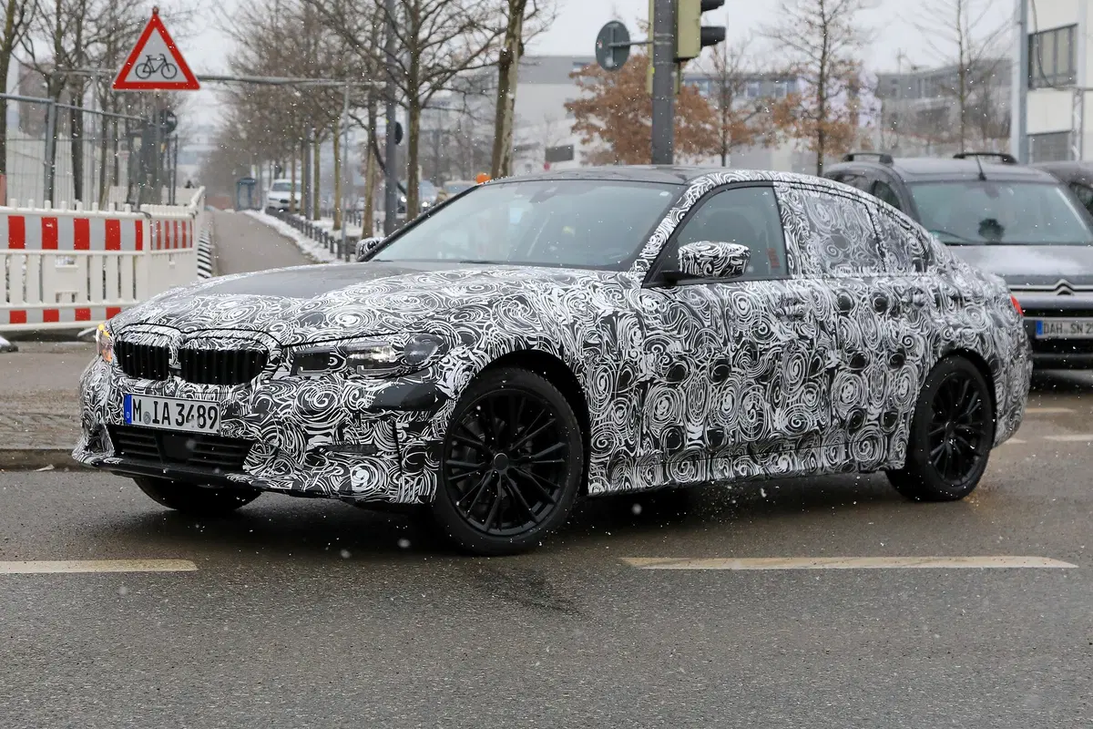 BMW serie 3, le foto spia della nuova generazione (16)