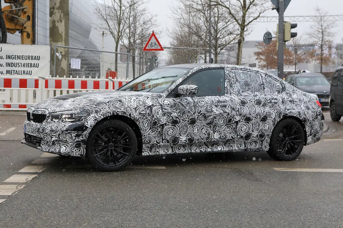 BMW serie 3, le foto spia della nuova generazione (11)