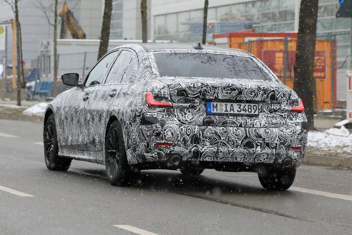 BMW serie 3, le foto spia della nuova generazione (5)