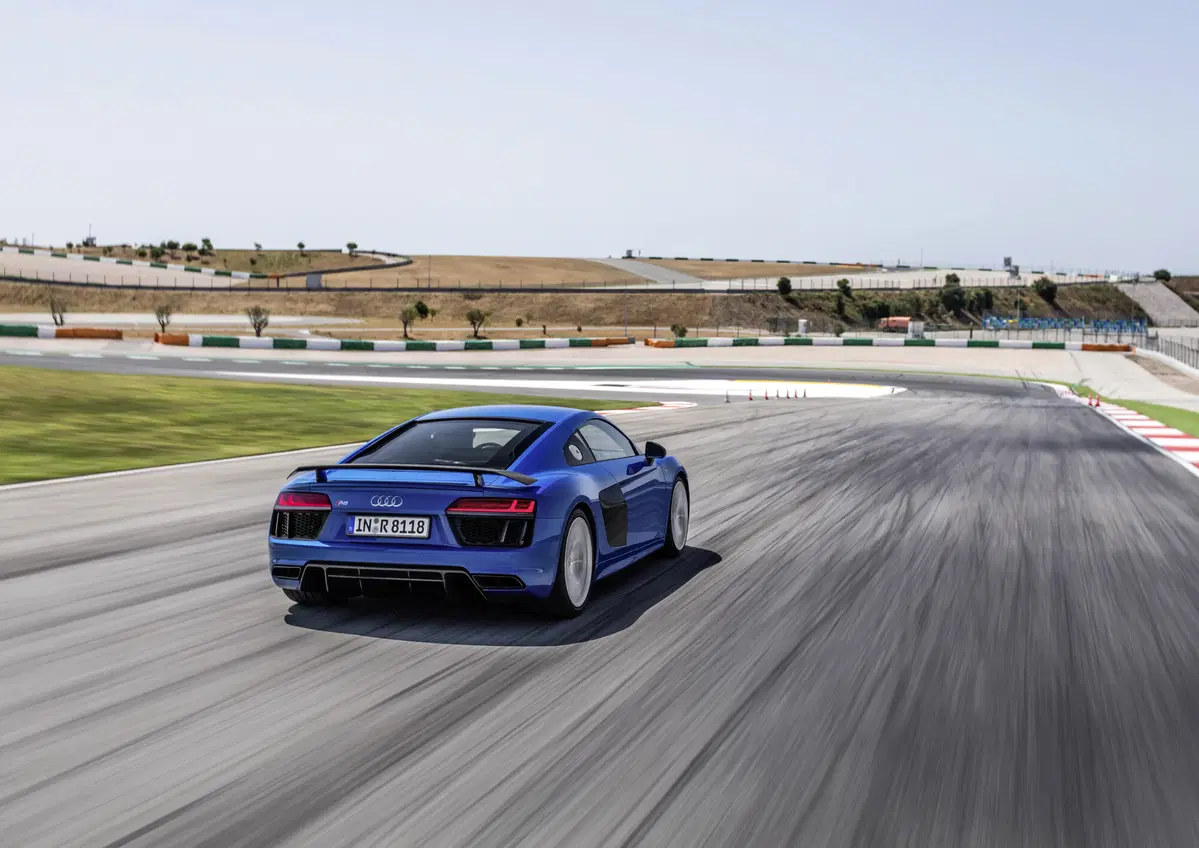 Audi R8, una versione V6 2.9 biturbo al Salone di New York (2)