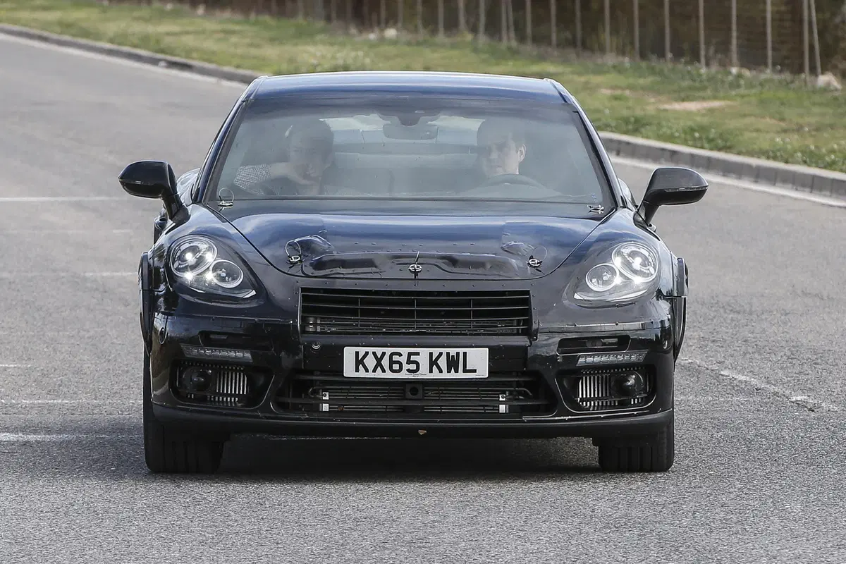 Nuova Bentley Continental GT, nascerà dalla Panamera