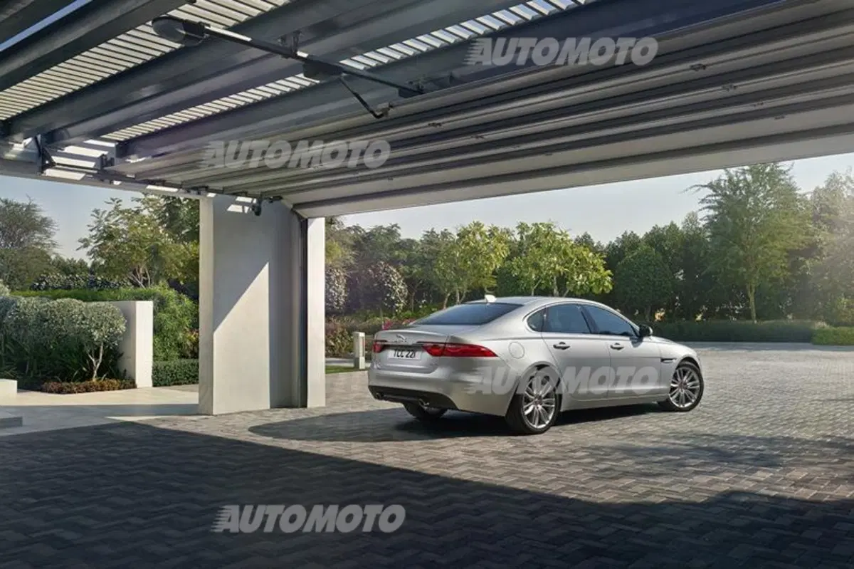 Nuova Jaguar XF (20)