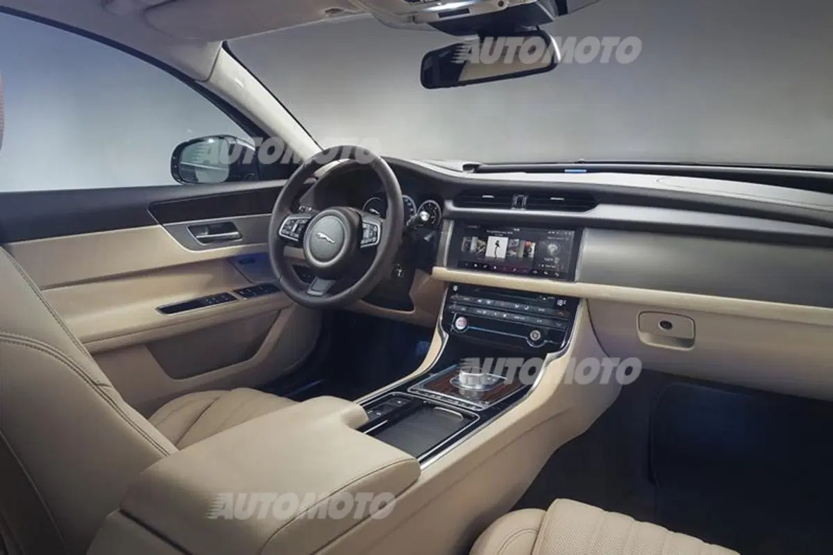 Nuova Jaguar XF (31)