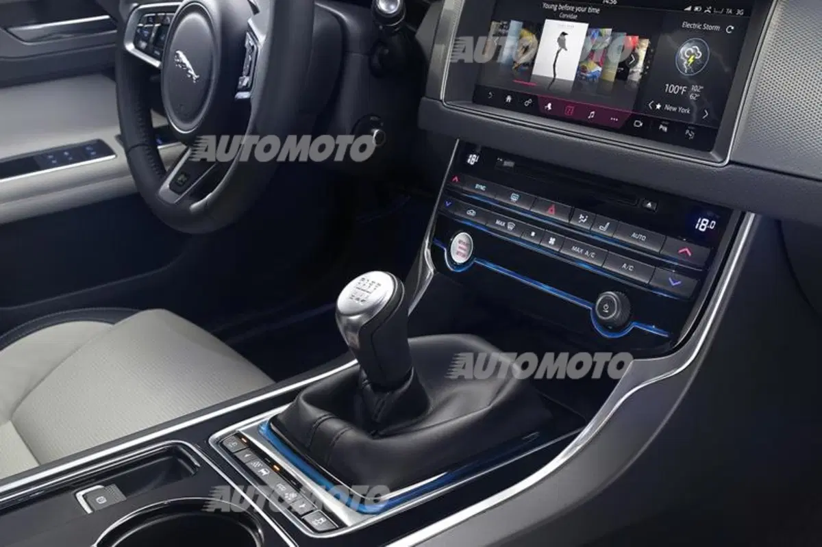 Nuova Jaguar XF (34)