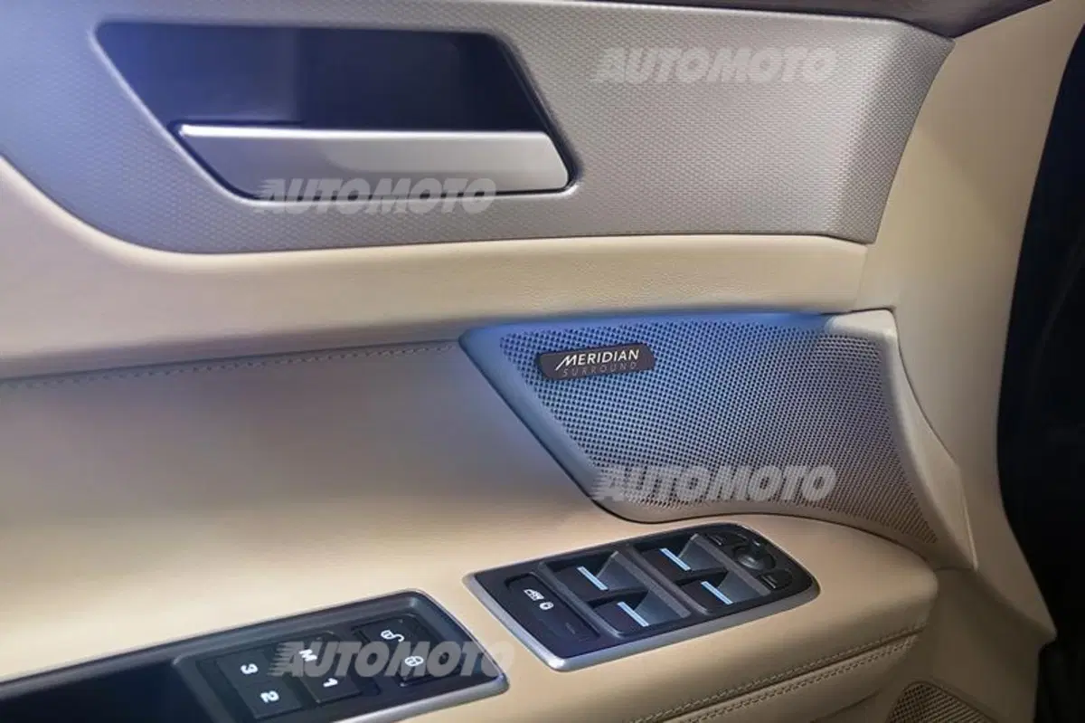 Nuova Jaguar XF (36)