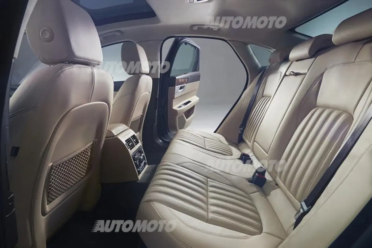 Nuova Jaguar XF (37)