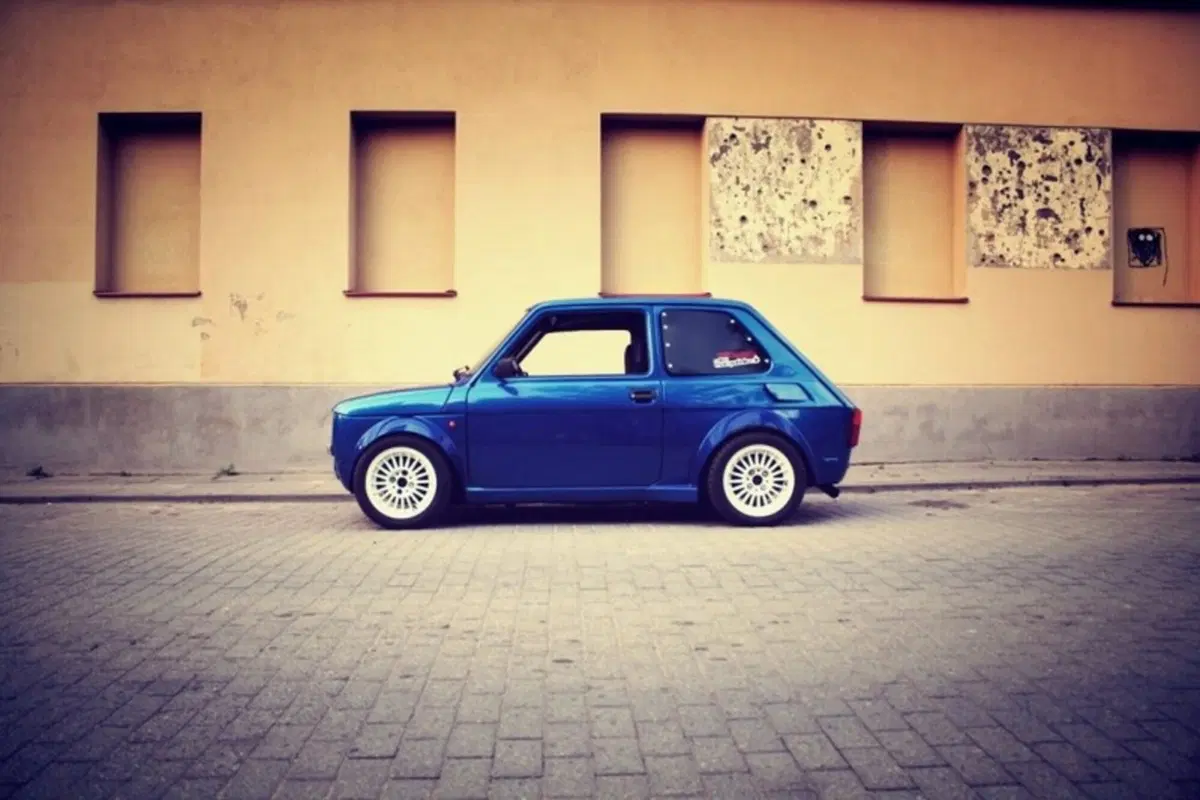 Fiat 126, con il VTEC Honda diventa un missile terra aria (4)