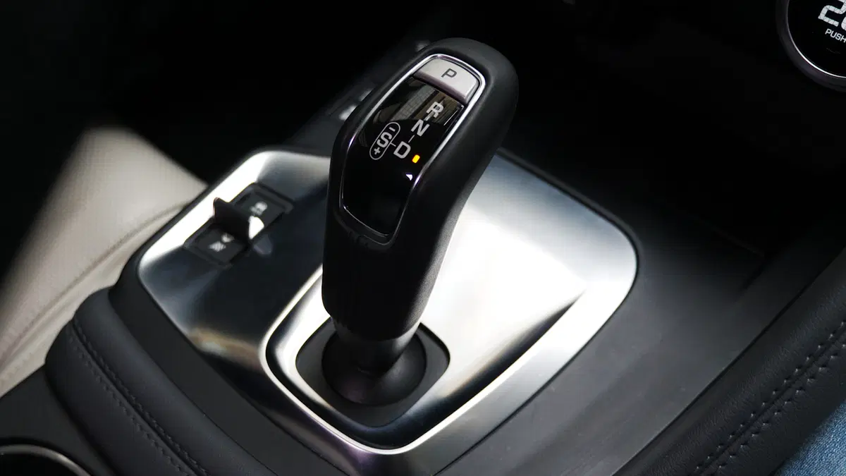 Jaguar E-Pace, Come va in... Città [video] (4)