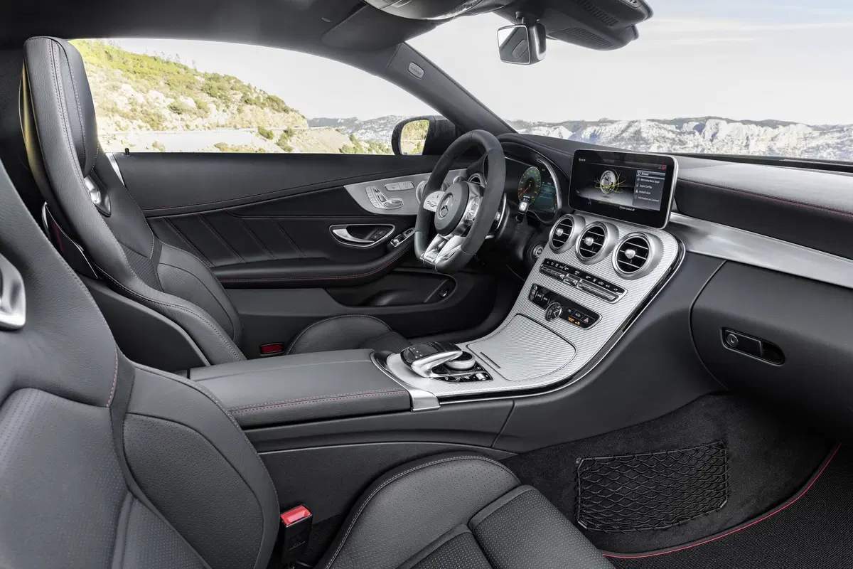 Mercedes-AMG C 43 4Matic, il restyling delle 2 porte a New York (5)