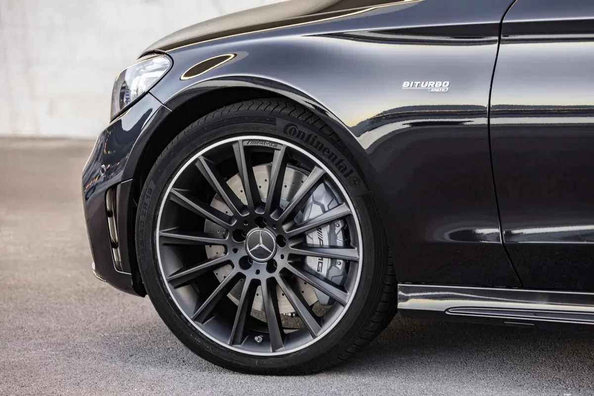 Mercedes-AMG C 43 4Matic, il restyling delle 2 porte a New York (3)