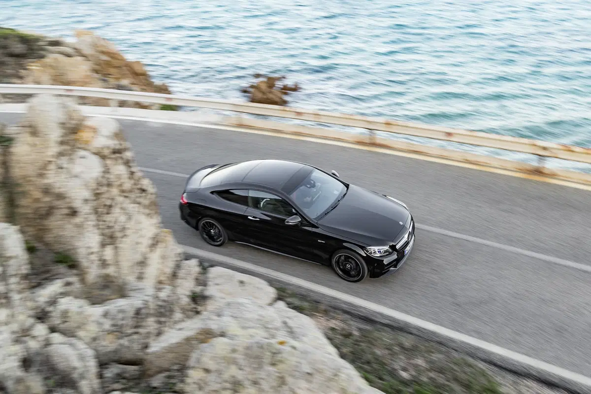 Mercedes-AMG C 43 4Matic, il restyling delle 2 porte a New York (4)