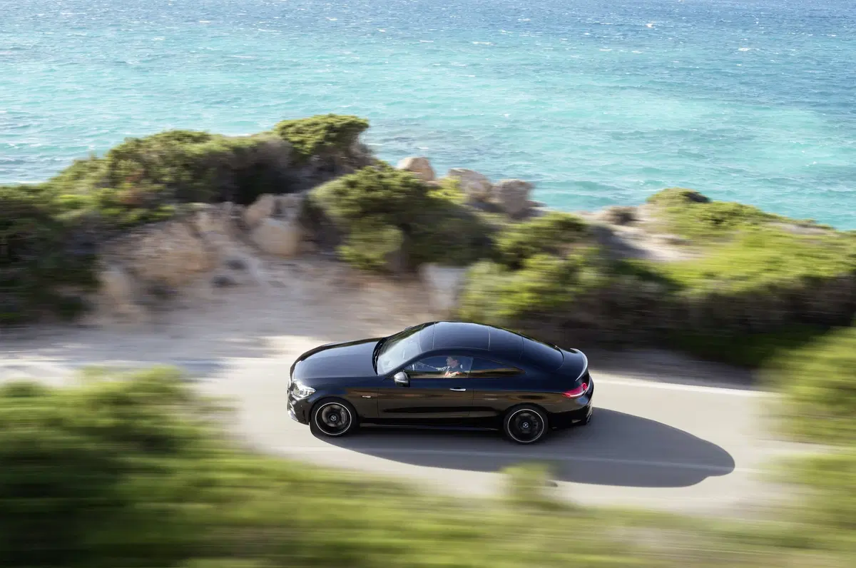 Mercedes-AMG C 43 4Matic, il restyling delle 2 porte a New York (11)