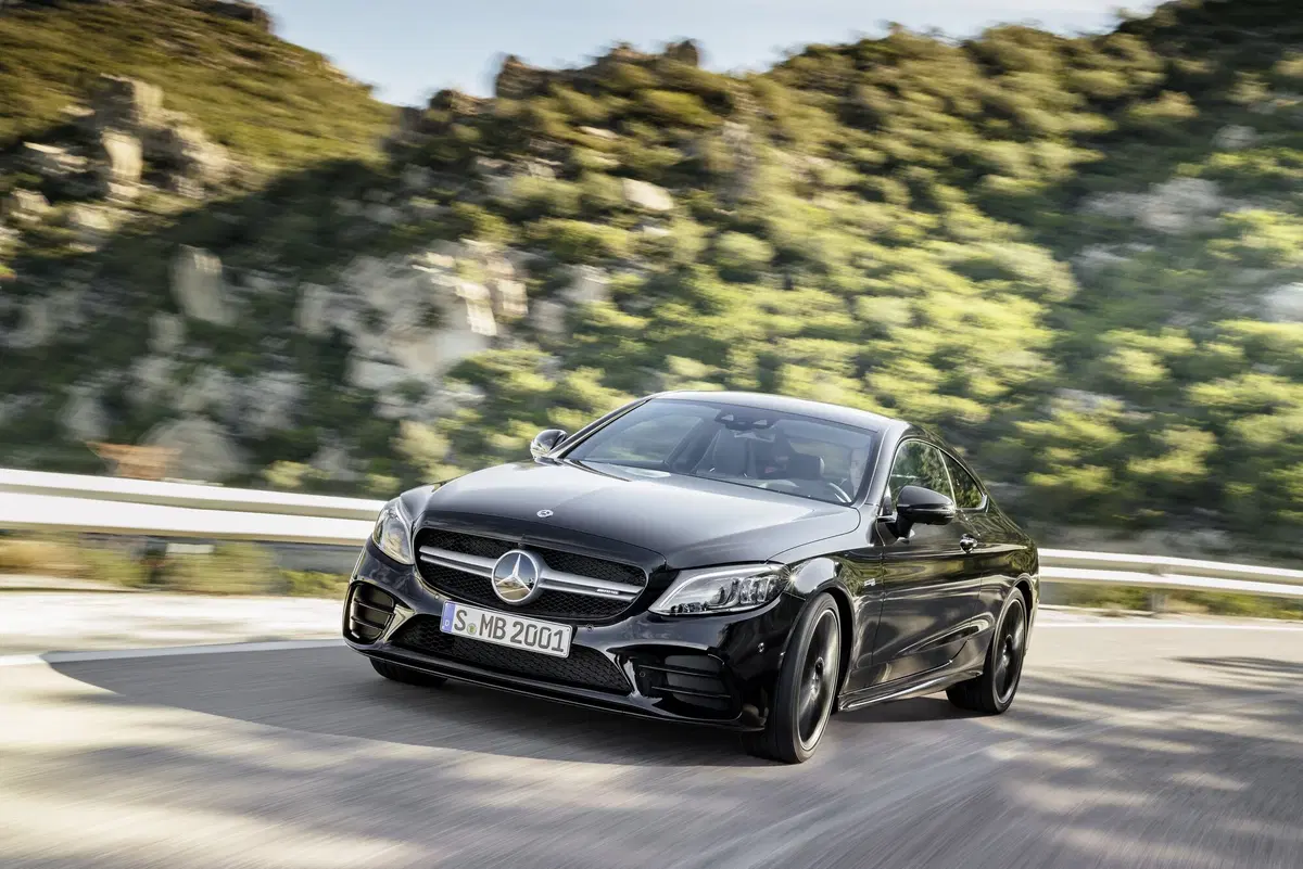 Mercedes-AMG C 43 4Matic, il restyling delle 2 porte a New York (10)