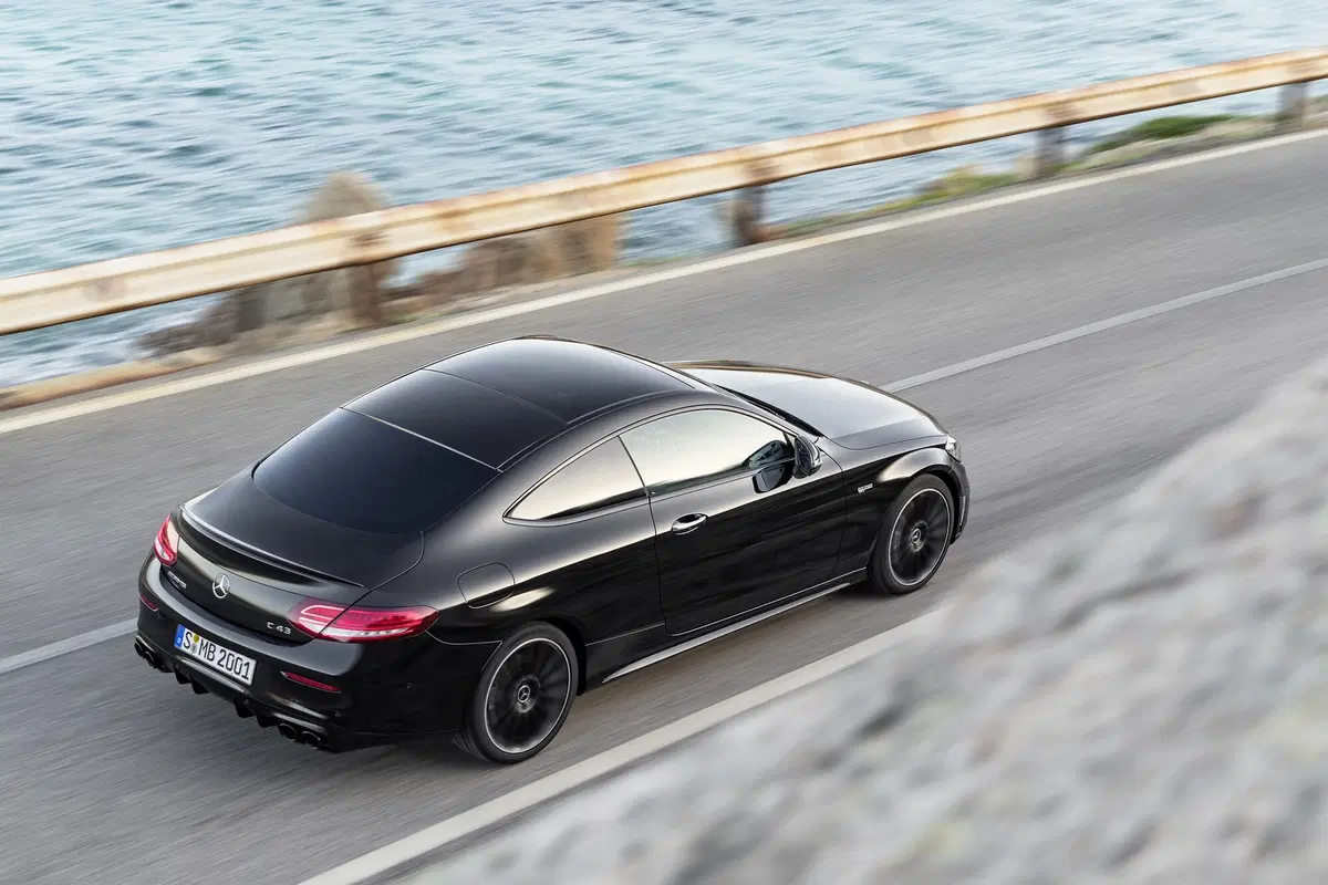 Mercedes-AMG C 43 4Matic, il restyling delle 2 porte a New York (9)