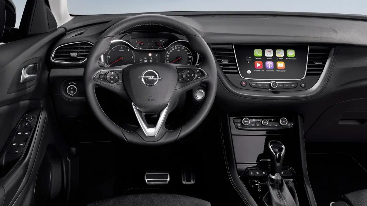 Opel Grandland X Ultimate | ora con il 2L diesel da 177 CV (2)