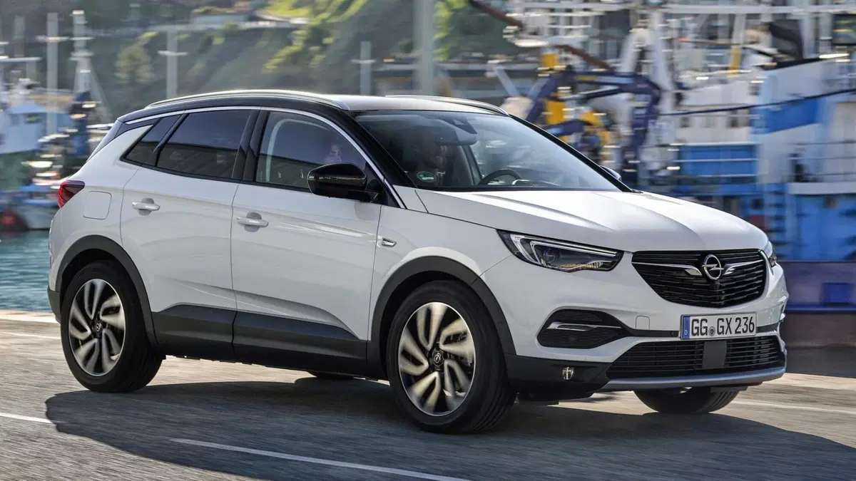 Opel Grandland X Ultimate | ora con il 2L diesel da 177 CV (3)