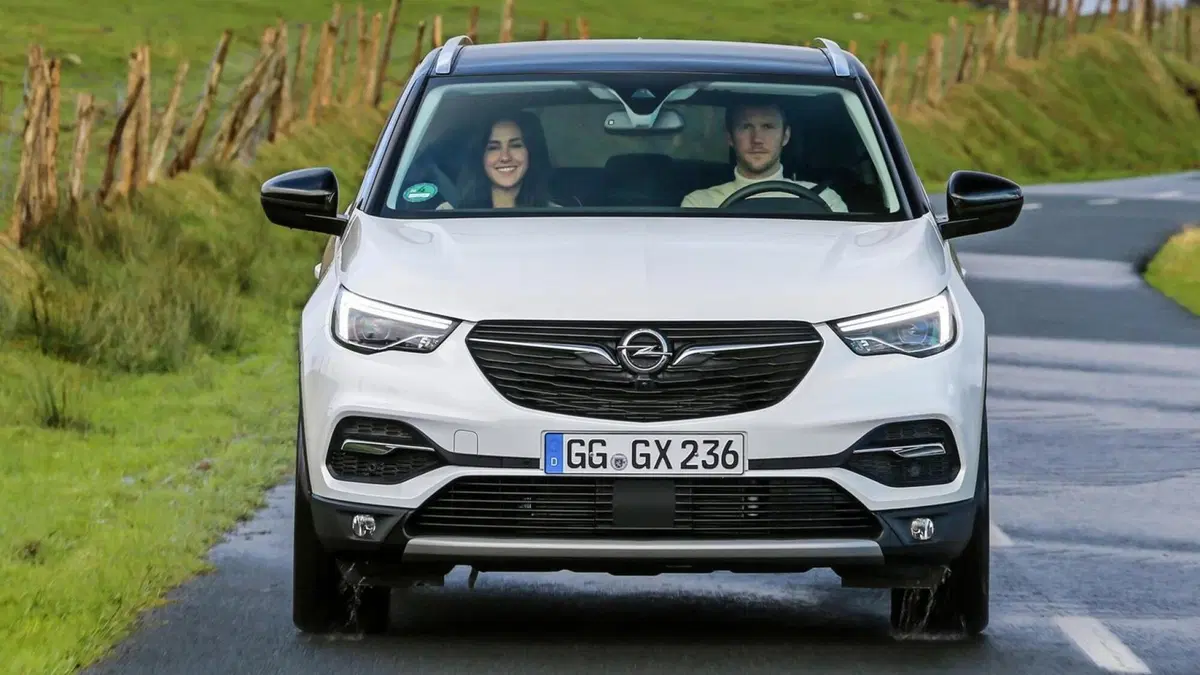 Opel Grandland X Ultimate | ora con il 2L diesel da 177 CV (15)