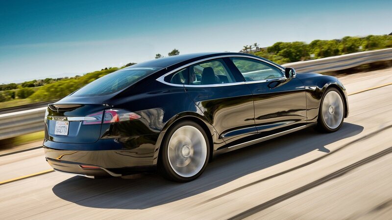 Elon Musk, Tesla: &laquo;Auto che guida da sola pronta in due anni&raquo;