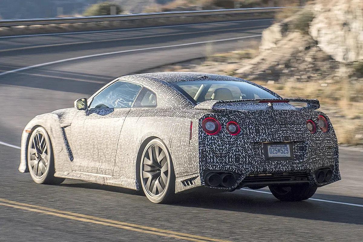 Nissan GT-R: è tempo dell'ultimo restyling  (5)