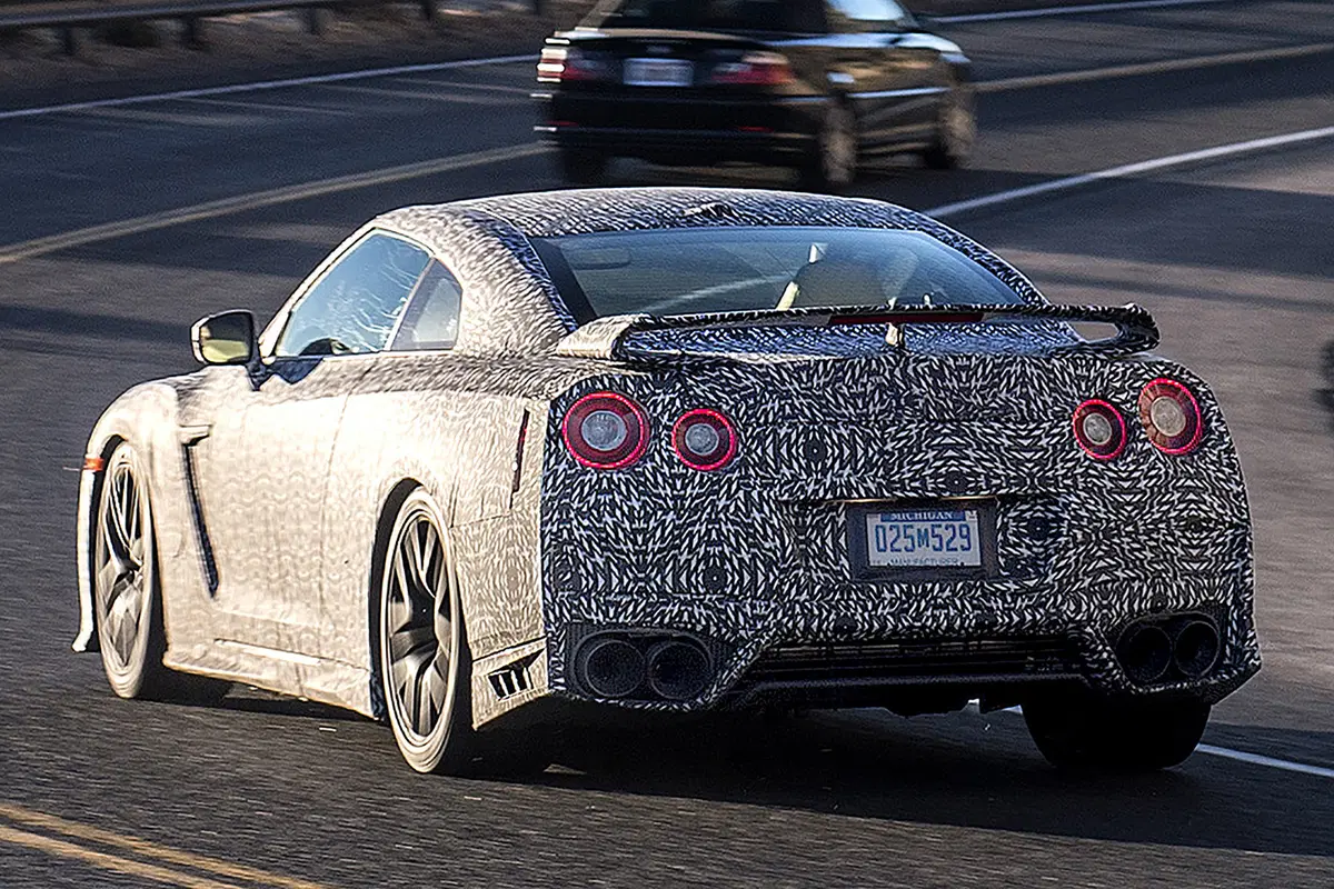 Nissan GT-R: è tempo dell'ultimo restyling  (3)