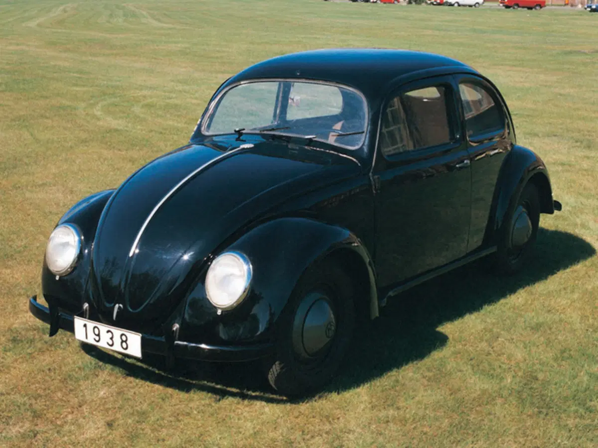 VW Maggiolino, nasceva 70 anni fa. La storia di un mito