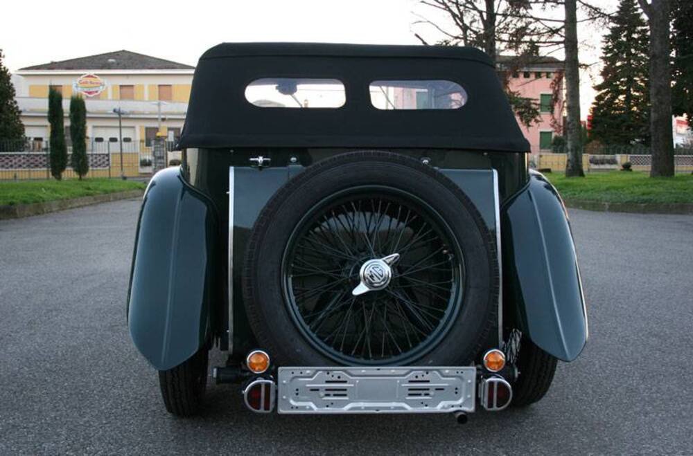 Ta Roadster d'epoca del 1937 a Viadana (4)