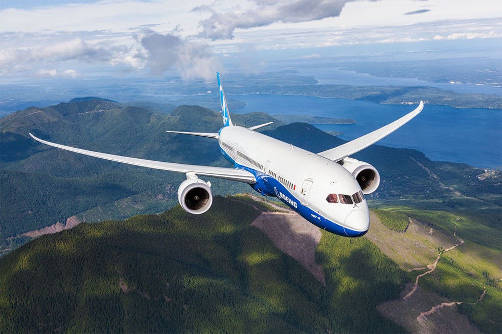 Un Boeing 787-9, capace di autonomia record vicina ai 14500 km