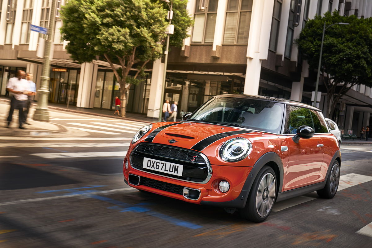 Mini Cooper S 2021: come va il secondo restyling - Primo contatto - Info  Utili