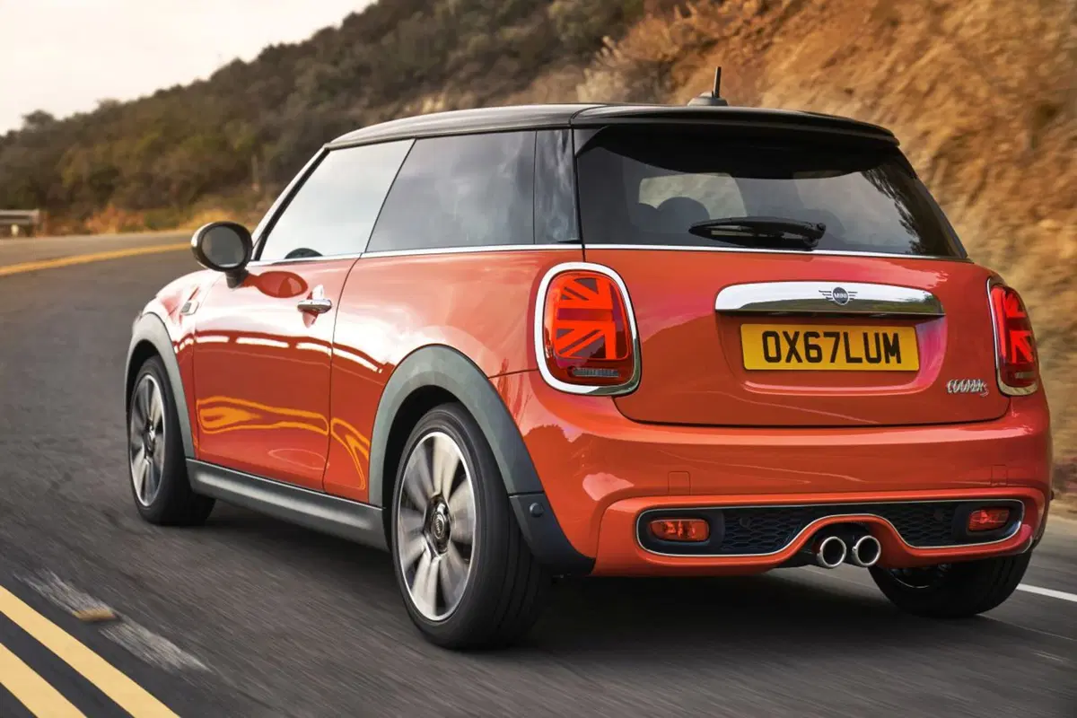 Mini Cooper S: restyling, personalizzazioni e tanto divertimento [Video] (4)