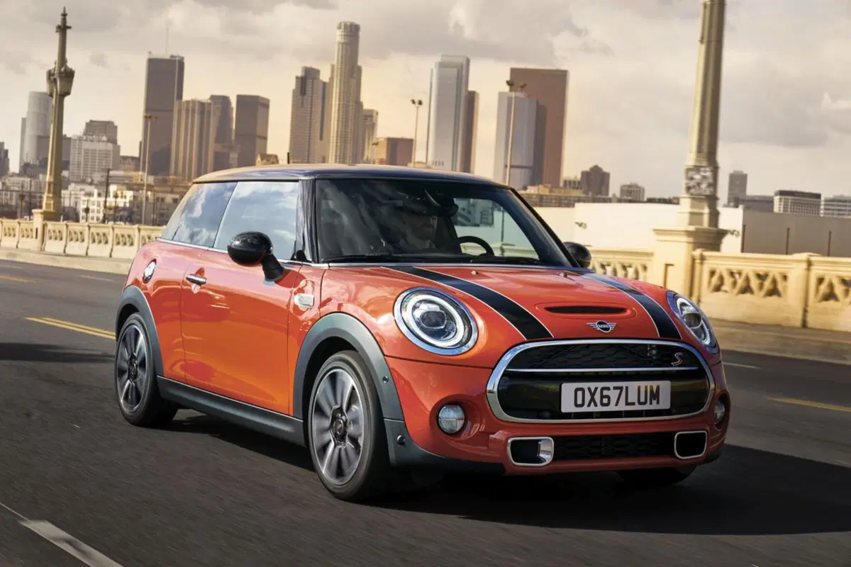 Mini Cooper S: restyling, personalizzazioni e tanto divertimento [Video] (7)