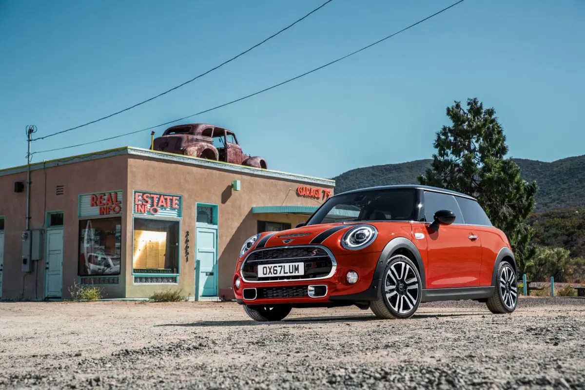 Mini Cooper S: restyling, personalizzazioni e tanto divertimento [Video] (19)