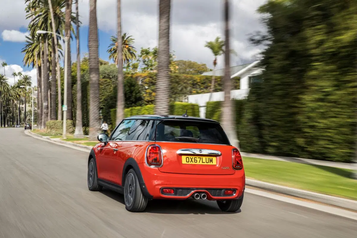 Mini Cooper S: restyling, personalizzazioni e tanto divertimento [Video] (23)