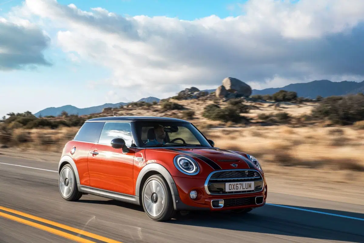 Mini Cooper S: restyling, personalizzazioni e tanto divertimento [Video] (26)