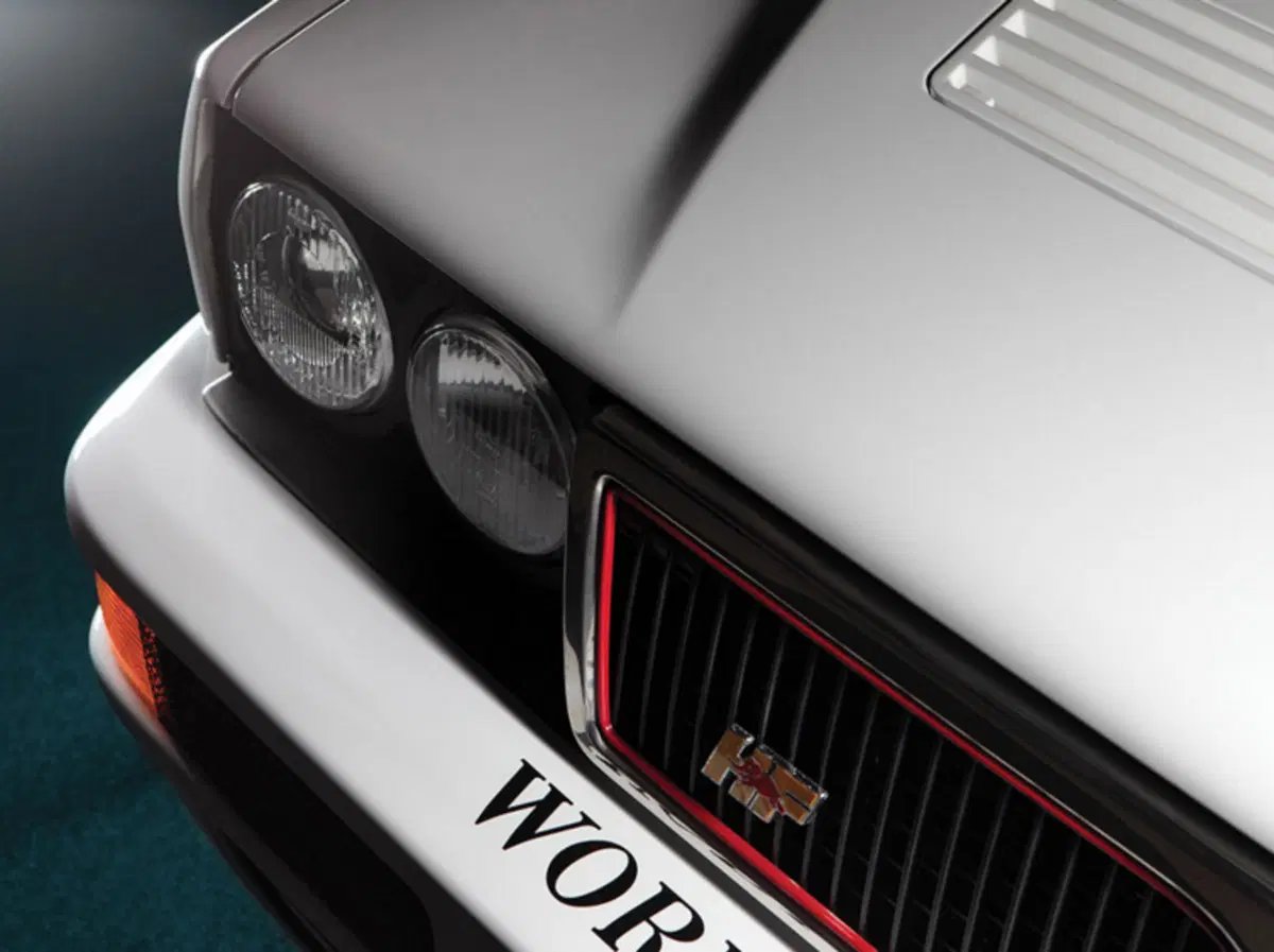 Lancia Delta Integrale, all'asta un esemplare Martini rarissimo. E sai di volerlo (9)
