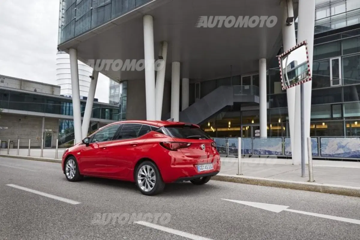 Nuova Opel Astra (10)
