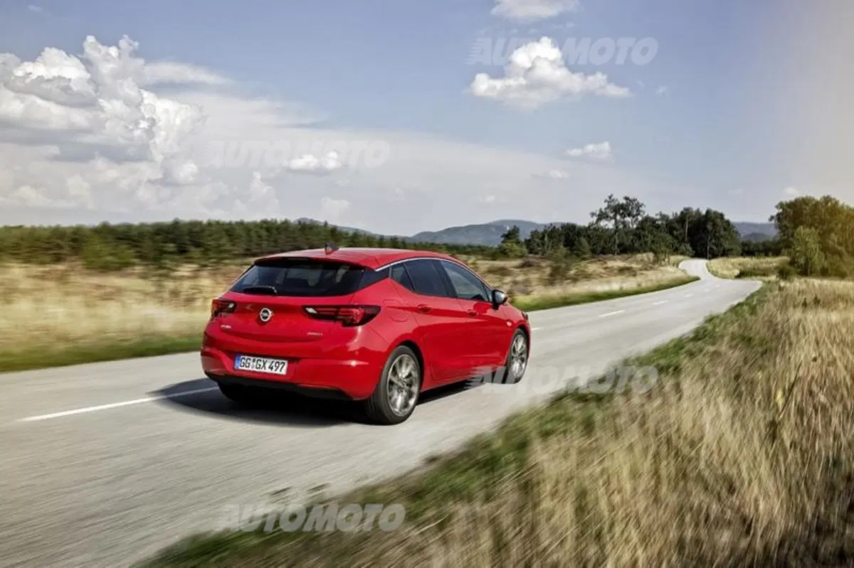 Nuova Opel Astra (22)