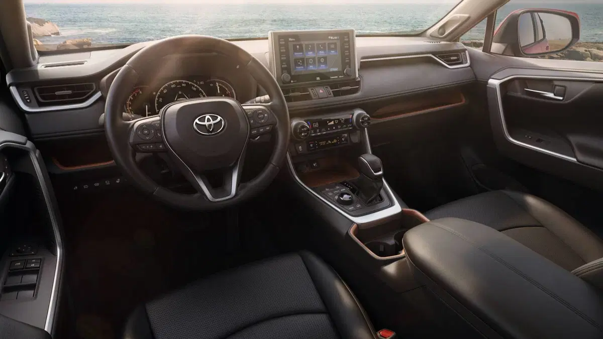 Nuova Toyota RAV4, debutto al Salone di New York  (7)