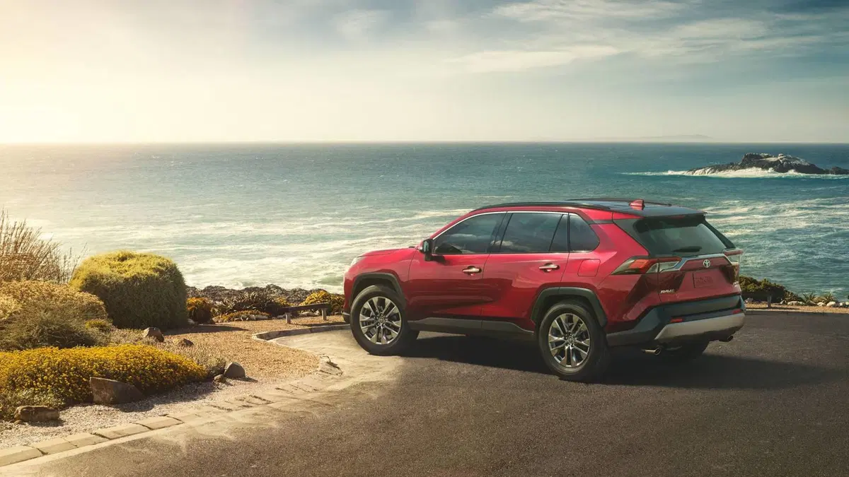 Nuova Toyota RAV4, debutto al Salone di New York  (3)