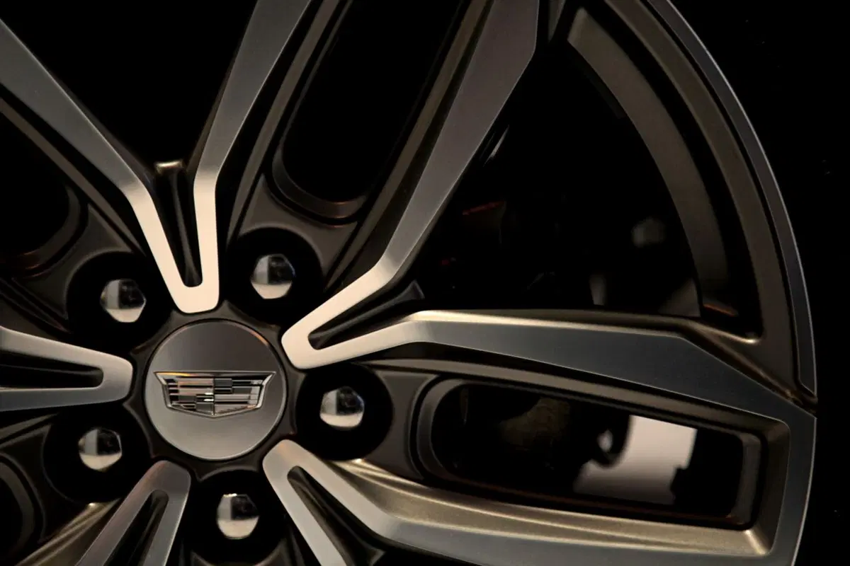 Cadillac XT4, anche gli USA si danno ai SUV compatti (20)