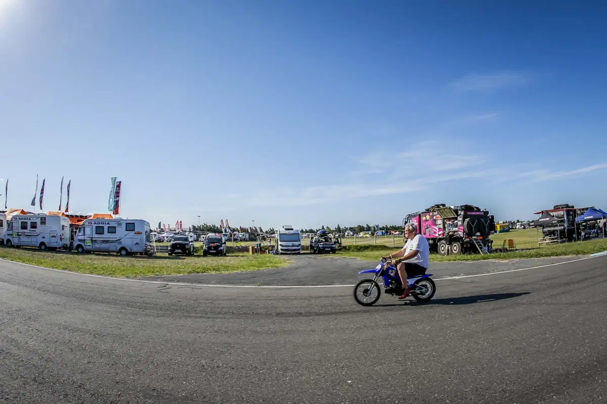 Dakar 2016. Le difficili sfide di Barreda (Honda) e Sainz (Peugeot) (6)