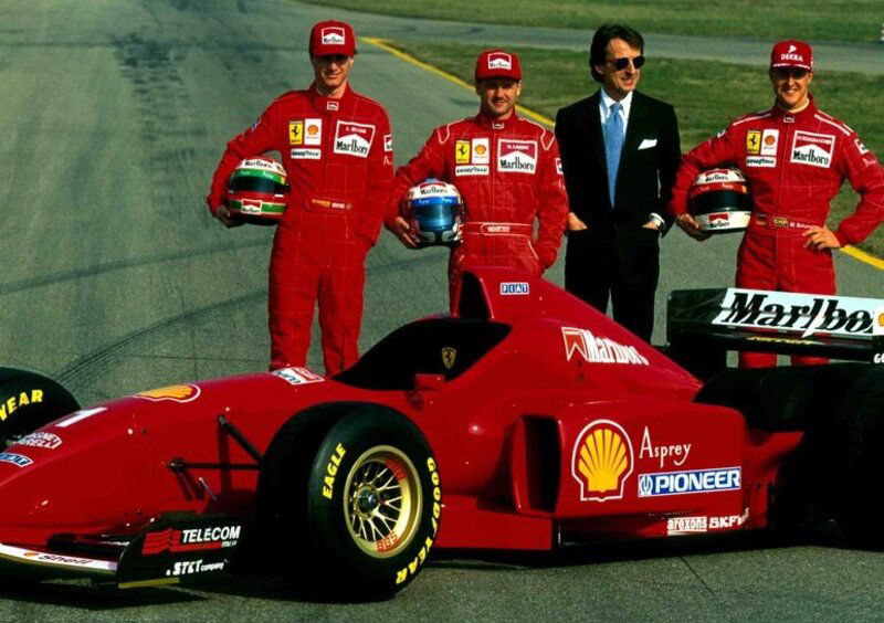 Schumacher con Ivine, Larini e Montezemolo nel 1996