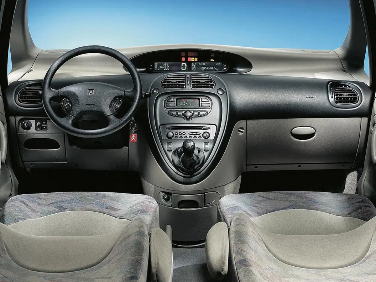Citroen, via “Picasso”. Adesso le MPV si chiamano SpaceTourer (5)