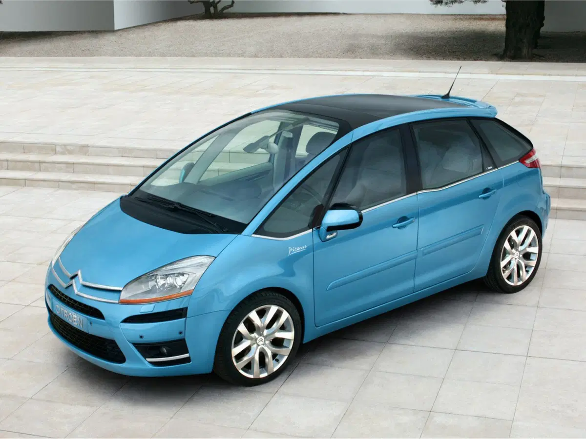Citroen, via “Picasso”. Adesso le MPV si chiamano SpaceTourer (8)