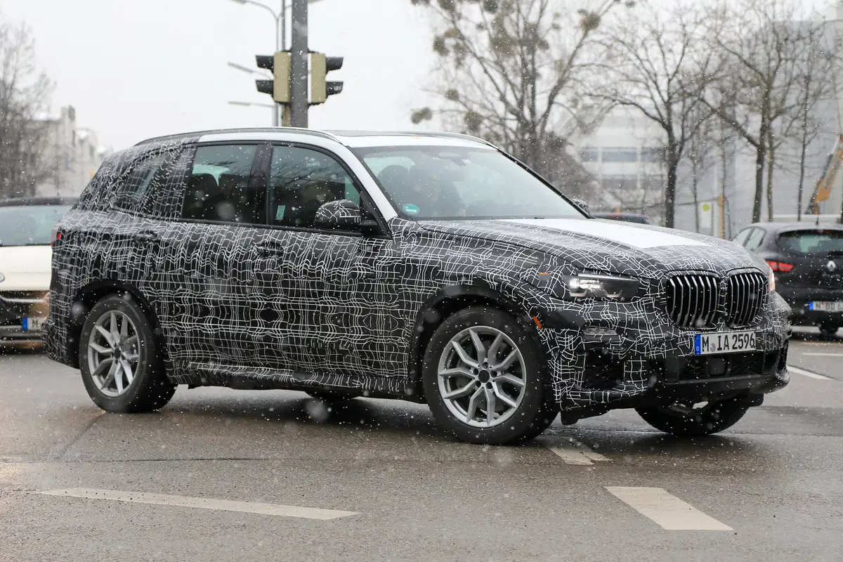BMW X5 eccola in azione durante i test (15)